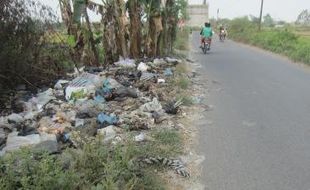 MASALAH SAMPAH : Pemdes Ngemplak Resah Ruas Jalan Jadi TPS