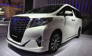 GIIAS 2015 : Kepincut Alphard Hybrid? Siapkan Rp1,3 Miliar