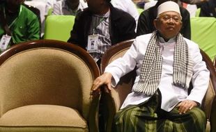 MUKTAMAR NU : Gus Mus Bersikukuh, Ma'ruf Amin Tutup Muktamar Versi Alun-Alun