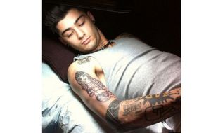 ZAYN DAN PERRIE PUTUS : Zayn Putus, Fans Ributkan Tato Perrie