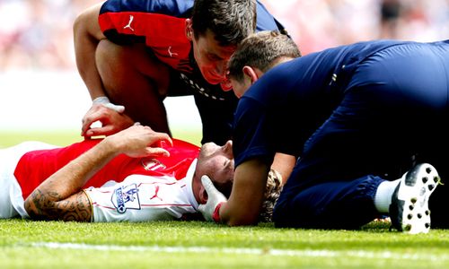 ARSENAL VS WEST HAM UNITED : Arsenal Bantah Giroud Pingsan di Lapangan