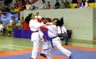 KEJUARAAN KARATE : Dojo Bhirawa Yudha Sudahi Puasa Gelar