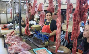 HARGA KEBUTUHAN POKOK : Daging Sapi Masih Stabil Tinggi Rp110.000-Rp120.000