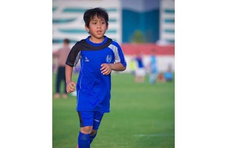 BINTANG SEPAK BOLA : Bocah Asal Indonesia Ini Cetak 42 Gol di Liga Junior Qatar