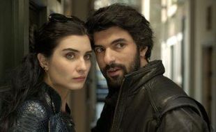 CINTA ELIF ANTV : Lewat Surat, Omer Ajak Elif Menikah