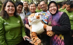 Foto Kebun Binatang Surabaya Berwarga Baru