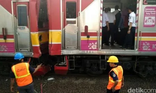 KECELAKAAN KERETA API : 2 KRL Bertabrakan di Stasiun Juanda