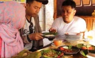 KISAH UNIK : Wow, Wedangan di Magetan Sediakan Menu Berbahan Bekatul!