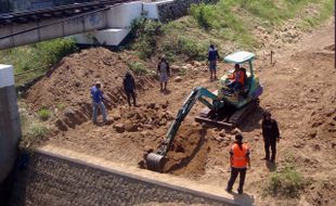 JALUR KERETA API : Rel Ganda Palur-Madiun Dibangun, Telan Rp6 Triliun!