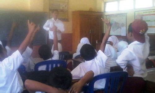 KELAS INSPIRASI NGAWI : Inilah Pesan Siswa-Siswi SDN Klethekan 2 untuk Presiden Jokowi…