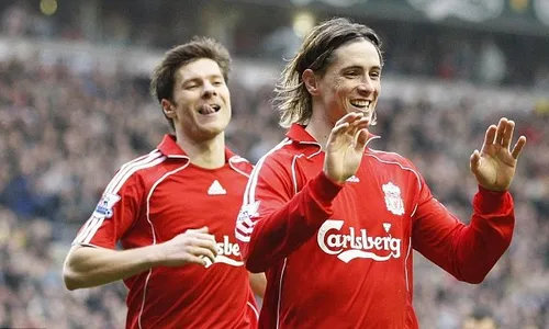 KABAR PEMAIN : Luncurkan Autobiografi, Gerrard Sebut Alonso, Torres, dan Suarez Terbaik di Liverpool