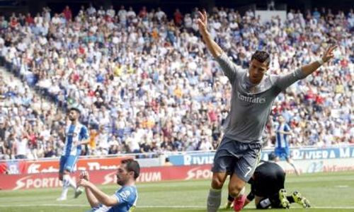 PEMAIN BINTANG : Pecahkan Rekor Raul, Ronaldo Top Skor Sepanjang Masa El Real