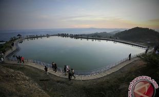 WISATA GUNUNGKKIDUL : Lembah Sungai Bengawan Solo Purba Ingin Disulap Jadi Kebun Buah