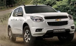 MOBIL CHEVROLET : GM Utus Trailblazer Recoki Fortuner-Pajero