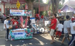 CAR FREE DAY MADIUN : Banyak Peminat, Penjual Es Krim Pot Menjamur di CFD Madiun, Ini Pilihannya...