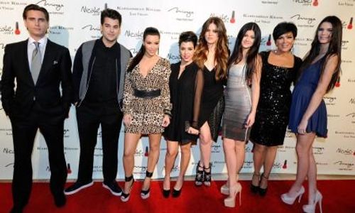 KABAR ARTIS : Duh, Kardashian Pinjamkan Rumah untuk Film Esek-Esek