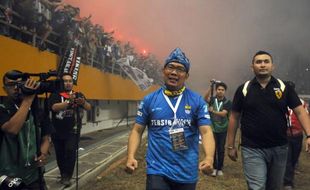 ISC A 2016 : PERSIB VS PERSIJA : Kang Emil Persilahkan Jakmania Datang