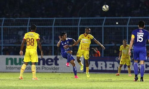 PIALA PRESIDEN 2015 : Singkirkan Arema Cronus, Sriwijaya FC Tantang Persib di Final