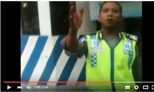 VIDEO KONTROVERSIAL : Ini Percakapan Elanto dan Polisi Peminta “Uang Jalan” di Jokteng Jogja