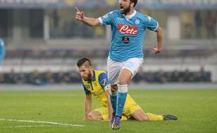 CHIEVO VS NAPOLI : Gol Higuain Bawa Napoli Naik ke Posisi Kedua