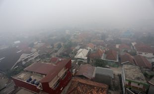 Kabut Asap Palembang Masih Parah, Sekolah Diliburkan