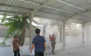 KEBAKARAN SUKOHARJO : Dedaunan Di Atap Parkir Terbakar, DPRD Geger