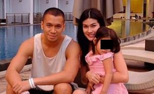 RUMAH TANGGA ARTIS : Samuel Rizal dan Stevianne Agnecya Resmi Cerai