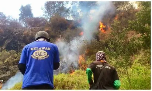 KEBAKARAN MERAPI : Kobaran Api di Gunung Merapi Berhasil Dipadamkan