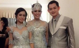 INSTAGRAM ARTIS : Ely Sugigi Jadi Pengantin, Netizen Malah Puji Kecantikan Anaknya