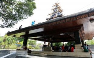 Foto Makam Soekarno Direnovasi