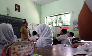 Insentif Guru Madrasah Non PNS Cair, Ini Kriteria Penerimanya