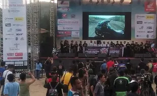 HONDA BIKERS DAY 2015 : 12.000 Biker Kuatkan Persatuan di Honda Bikers Day 2015