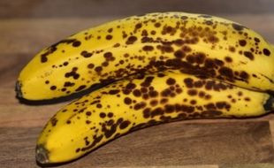 TIPS KESEHATAN : Jangan Dibuang! Pisang dengan Kulit Bintik-Bintik Hitam Cegah Kanker