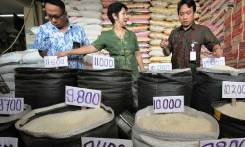 FOTO HARGA BERAS : Begini Harga Beras Jatim Dipantau