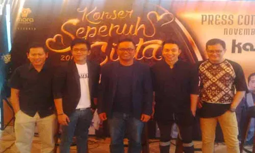  KONSER MUSIK : Berbagi Cinta Kahitna dan Jikustik