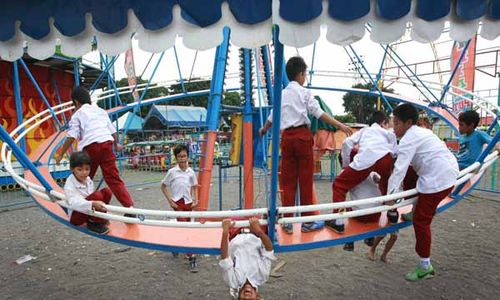 FOTO SEKATEN JOGJA : Saatnya Bermain ...