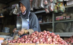 KEBUTUHAN POKOK KLATEN : Harga Sembako Mulai Merangkak Naik