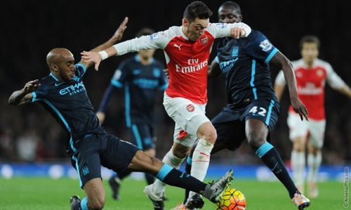 LIGA INGGRIS 2015/2016 : City Kalah dari Arsenal, Yaya Toure Sebut Timnya Tak Beruntung