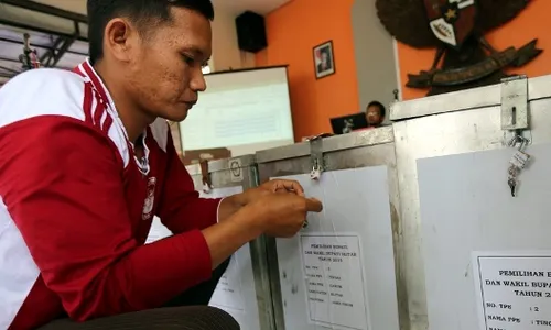 PILKADA 2015 : KPU Kota Blitar Jadwalkan Penghitungan Rabu