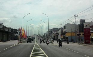 INFRASTRUKTUR SOLO : 10 Bangunan Terdampak Flyover Manahan