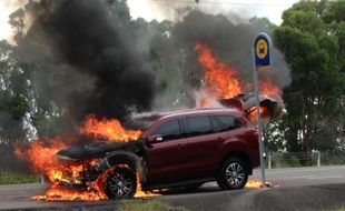 MOBIL FORD : Ford Temukan Penyebab Everest Terbakar