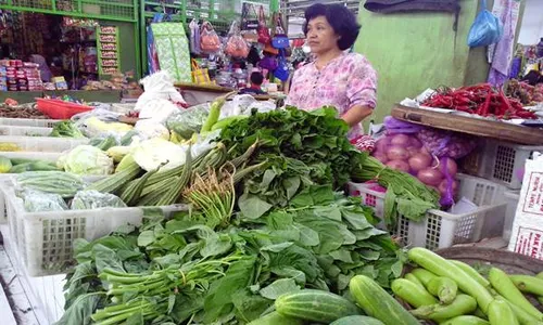 HARGA KEBUTUHAN POKOK : Konsumen Batal Beli Sayuran, Harga Sayur Mayur Langsung Melambung