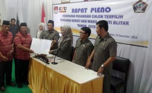 FOTO HASIL PILKADA KABUPATEN BLITAR : Rijanto-Marhaenis Menangi Pilkada 2015