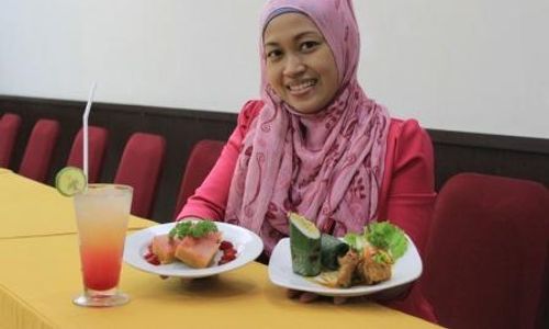 KULINER SOLO : Kenyo Mesem dan Nasi Bakar Rica Hotel Sarila Harga Kaki Lima