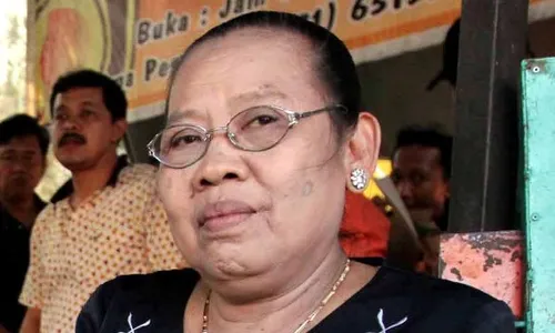 KABAR DUKA : Bu Edi Tengkleng Pasar Klewer Solo Meninggal