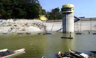 IRIGASI BOJONEGORO : Cegah Kerusakan Saluran, Air Waduk Pacal Dikeluarkan 2,5 M3/detik