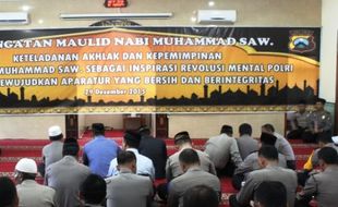 MAULID NABI MUHAMMAD : Revolusi Mental, Polres Madiun Tiru Kepemimpinan Nabi