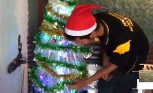 HARI NATAL 2015 : Paroki Santo Yosef Ngawi Bikin Pohon Botol