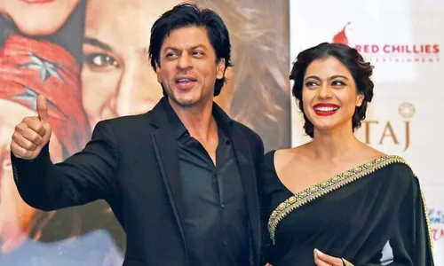 ULAH KLUB : Sahrukh Khan dan Kajol Jadi Penonton Kehormatan di Klub India Ini