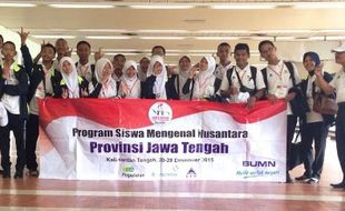 KEGIATAN BUMN : 17 Siswa Peserta Program SMN asal Jateng Terbang ke Kalteng